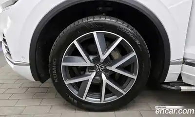 Volkswagen Touareg 2021 3.0 гидро в Москве № 215223, миниатюра 5