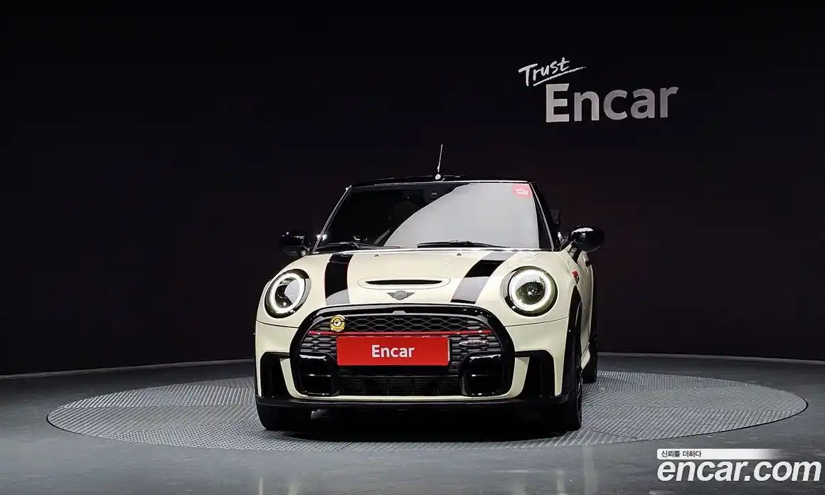Mini Cooper Convertible 2021 2.0 гидро в Москве № 221168, фото 3