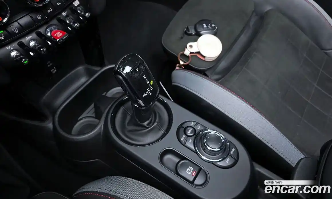 Mini Cooper Convertible 2021 2.0 гидро в Москве № 221168, фото 9