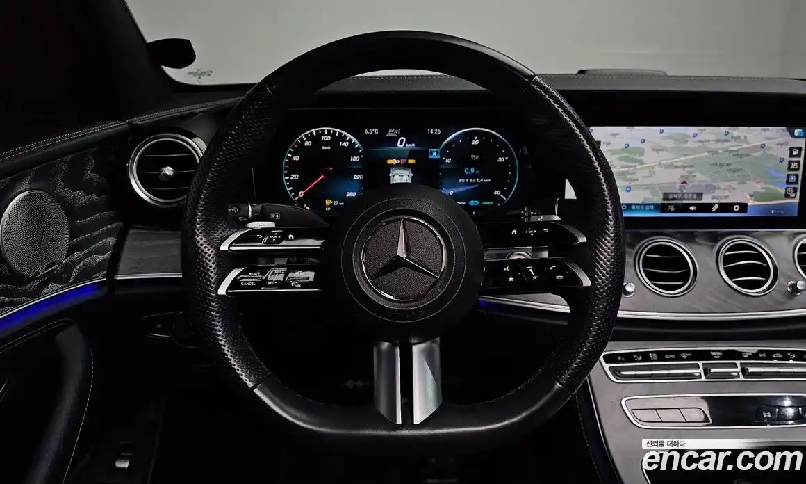 Mercedes-Benz E-Class 2023 2.0 гидро, фото 12