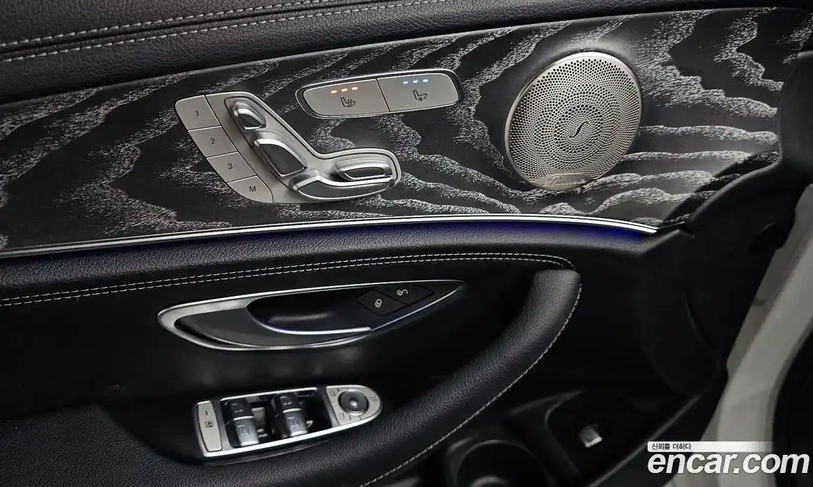 Mercedes-Benz E-Class 2023 2.0 гидро, фото 17