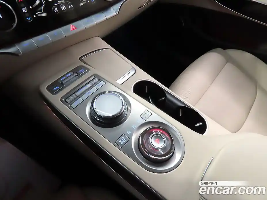 Genesis GV70 2021 2.5 гидро в Москве № 22577, фото 13