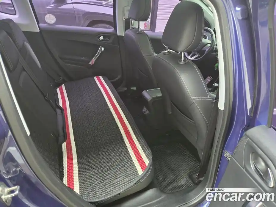 Peugeot 2008 2015 1.6 гидро в Москве № 235959, фото 7