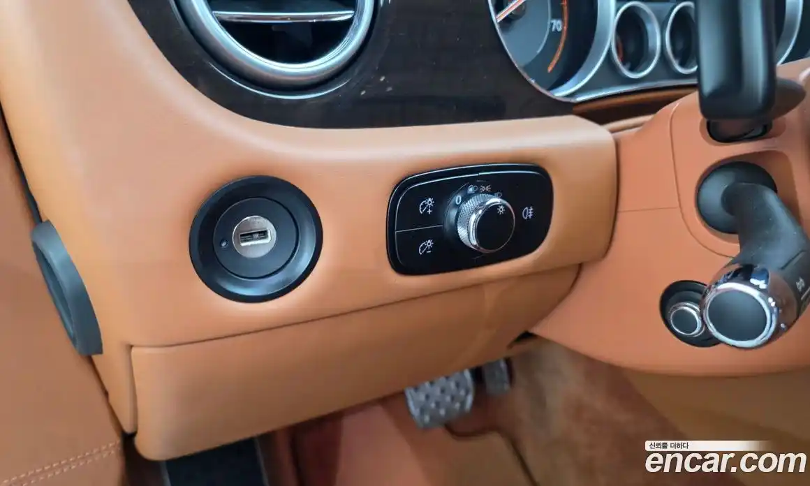 Bentley Continental 2014 4.0 гидро в Москве № 256642, фото 17