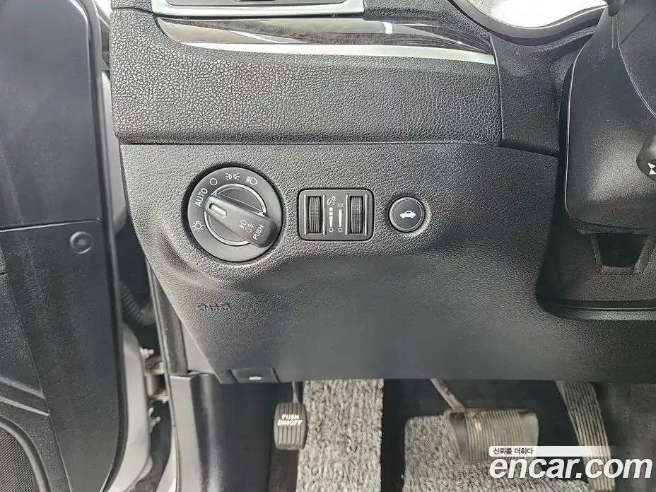 Chrysler 300C 2016 3.6 гидро в Москве № 258157, фото 8