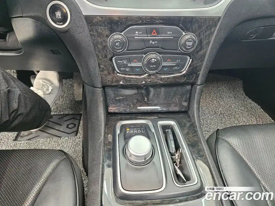 Chrysler 300C 2016 3.6 гидро в Москве № 258157, фото 10