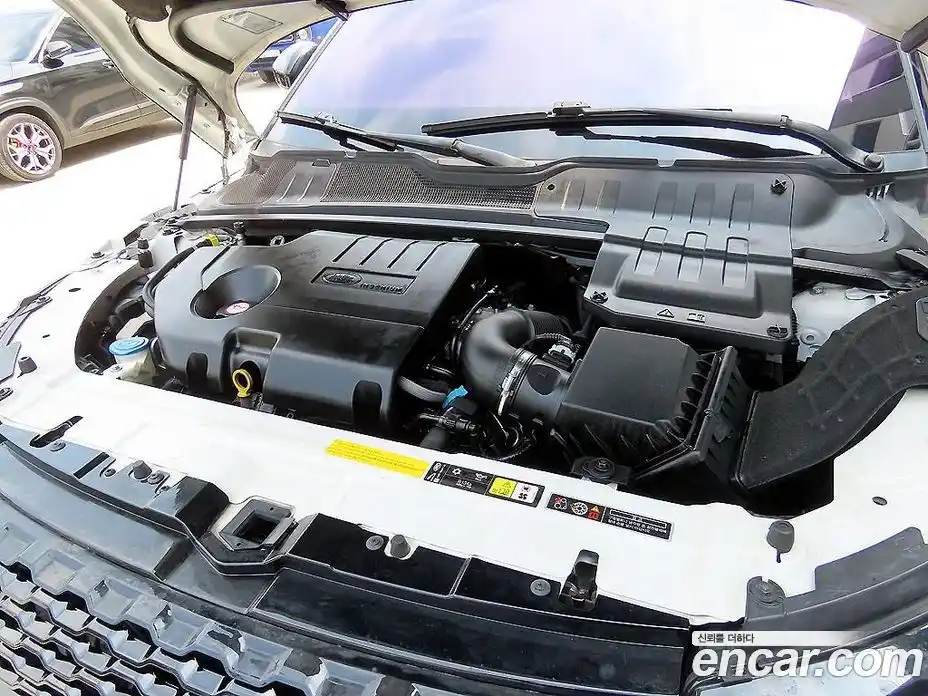 Land Rover Range-Rover Evoque 2018 2.0 гидро в Москве № 861339, фото 18