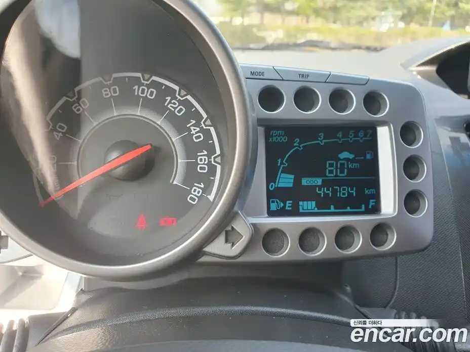 Chevrolet Spark 2013 1.0 гидро в Москве, фото 13