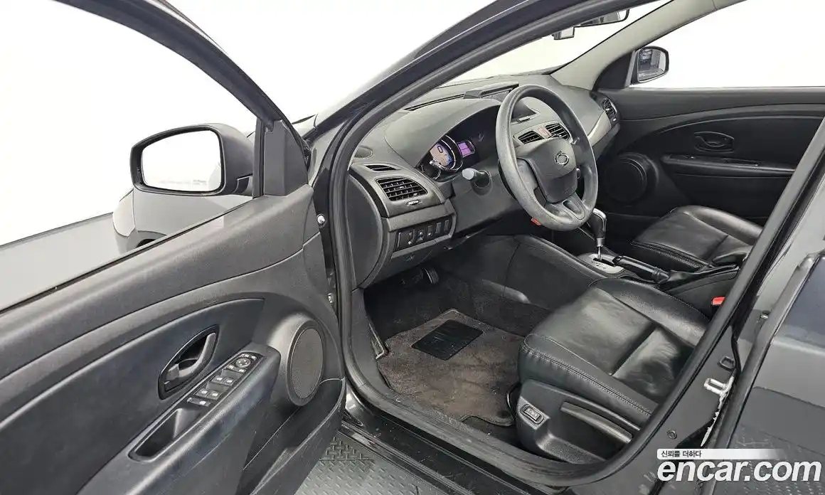 Renault SM3 2014 1.6 гидро в Москве № 145042, фото 10