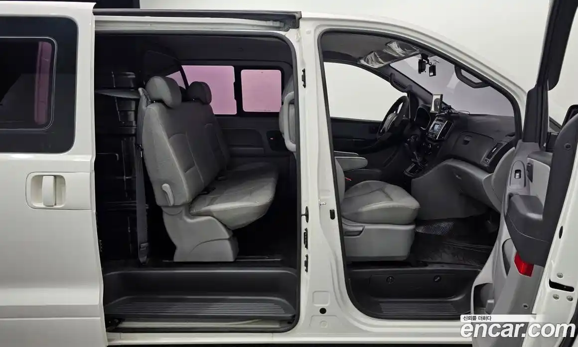 Hyundai Starex 2018 2.5 гидро в Москве № 1537477, фото 17