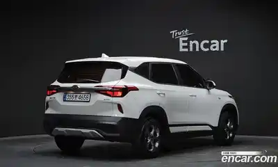 Kia Seltos 2021 1.6 гидро в Москве № 1538676, миниатюра 2