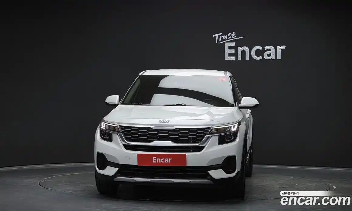 Kia Seltos 2021 1.6 гидро в Москве № 1538676, фото 3