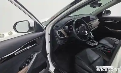 Kia Seltos 2022 1.6 гидро в Москве № 1538684, миниатюра 11