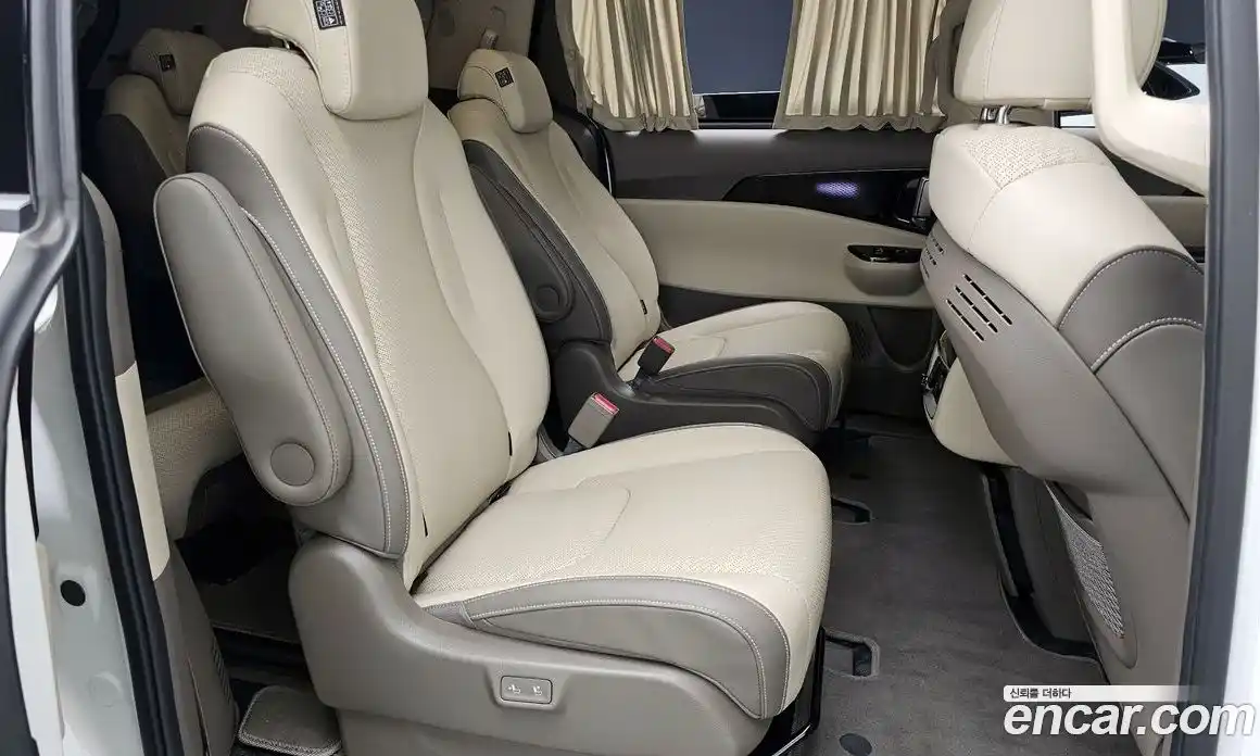 Kia Canival 2021 3.5 гидро в Москве № 1538693, фото 11