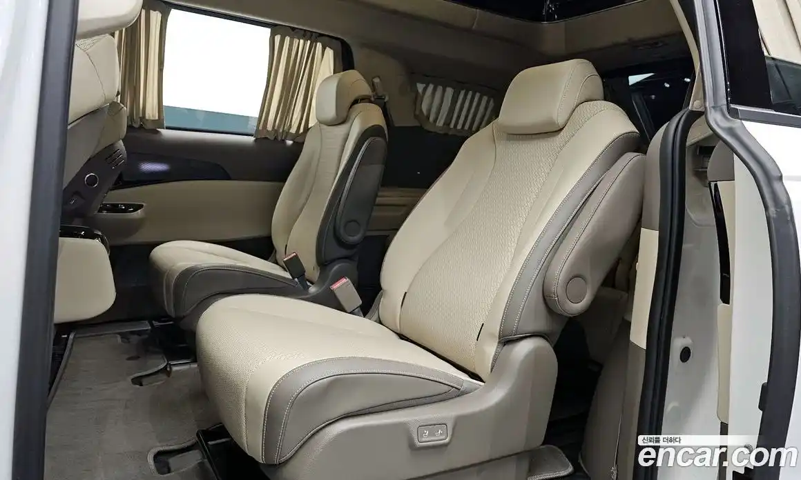 Kia Canival 2021 3.5 гидро в Москве № 1538693, фото 12
