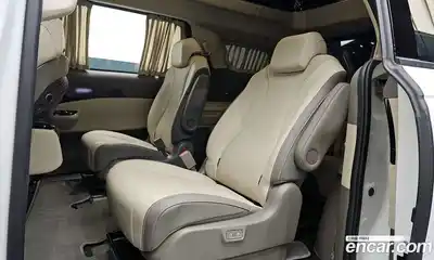 Kia Canival 2021 3.5 гидро в Москве № 1538693, миниатюра 12