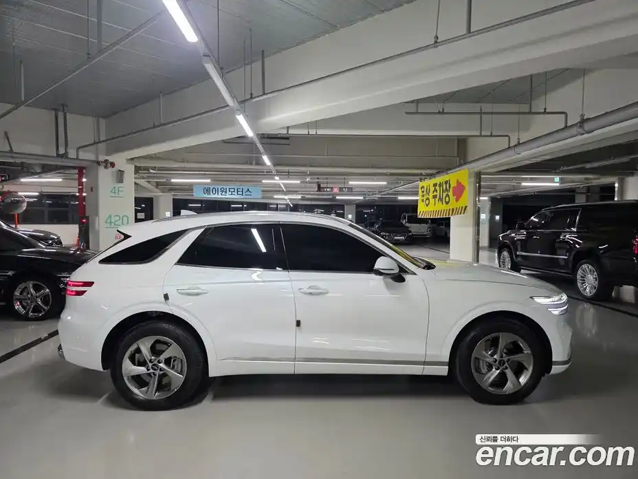 Genesis GV70 2025 2.5 гидро в Москве № 1538840, фото 8