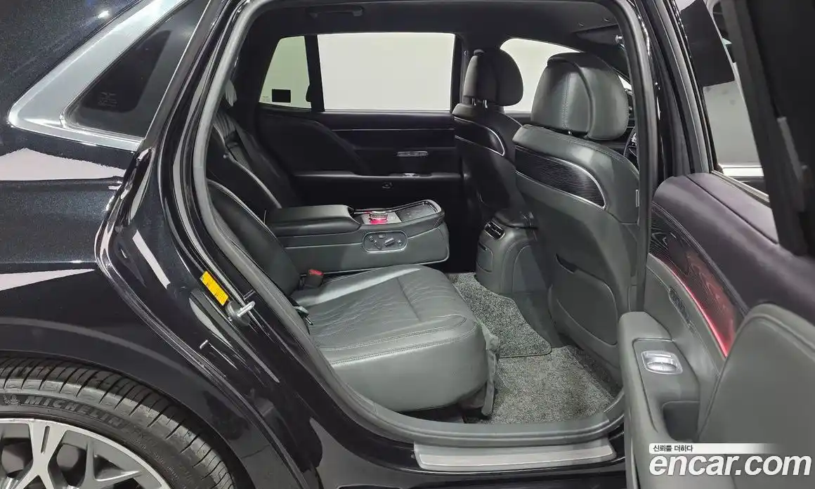 Genesis G90 2023 3.5 гидро в Москве № 1539016, фото 12