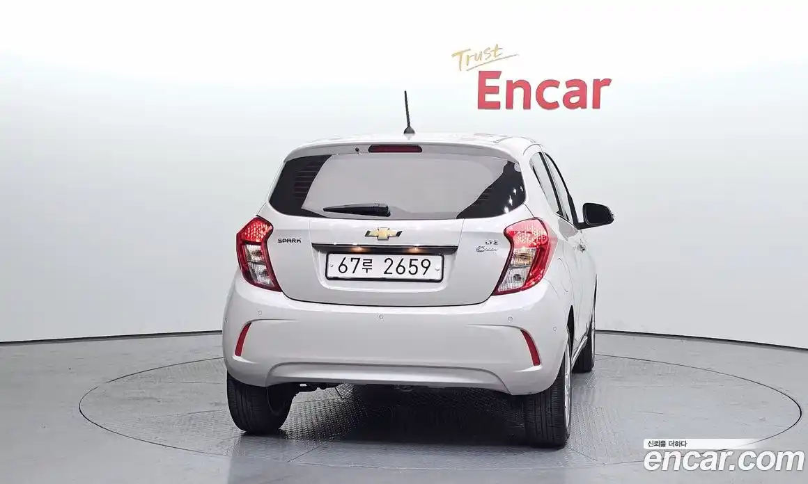 Chevrolet Spark 2017 1.0 гидро в Москве, фото 4