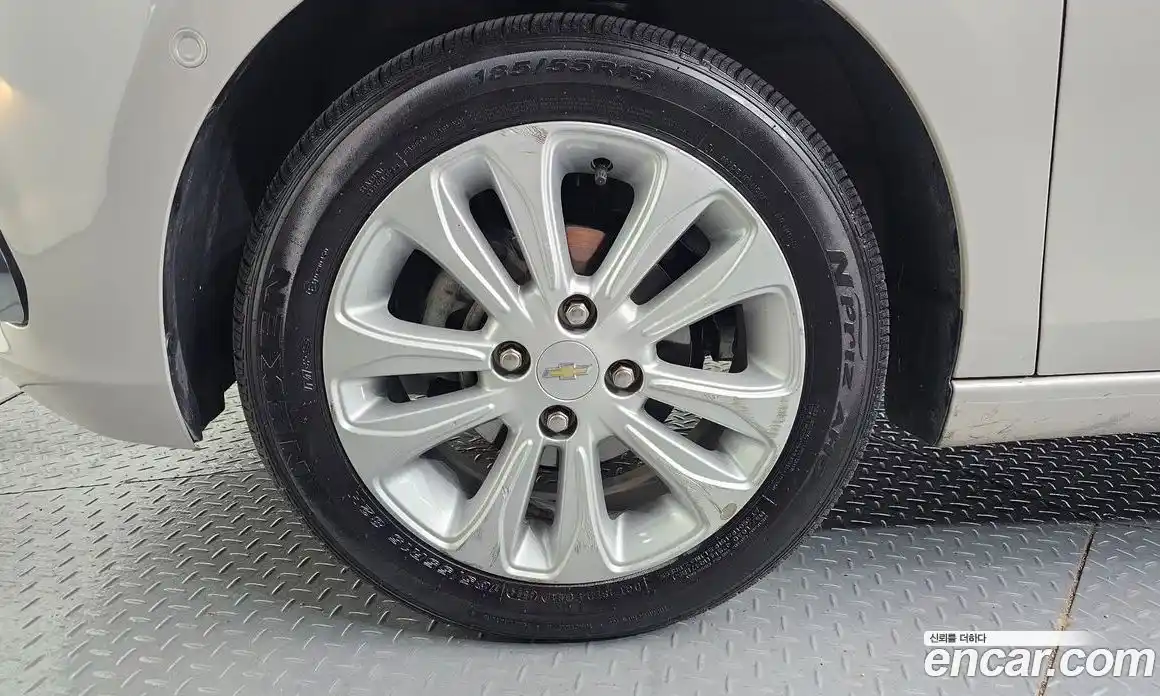 Chevrolet Spark 2017 1.0 гидро в Москве, фото 5