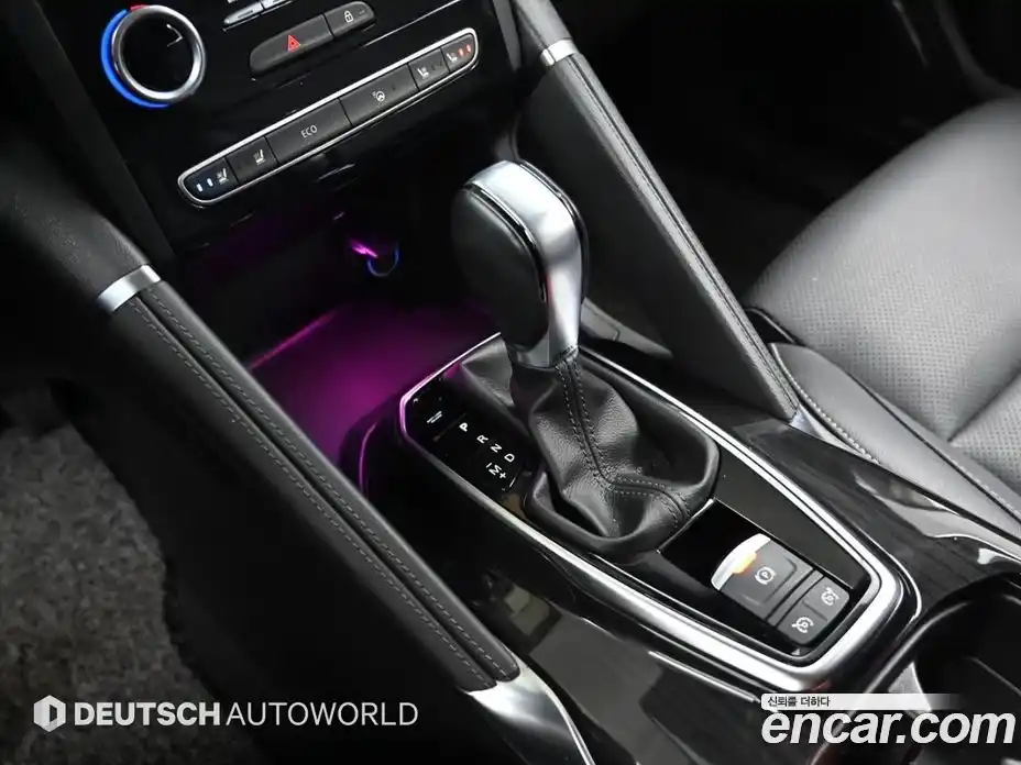Renault QM6 2018 2.0 гидро в Москве № 1543671, фото 9