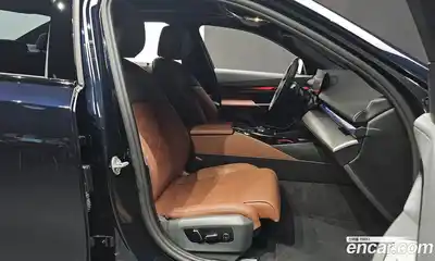 BMW 5-Series 2025 2.0 гидро в Москве № 1544043, миниатюра 10