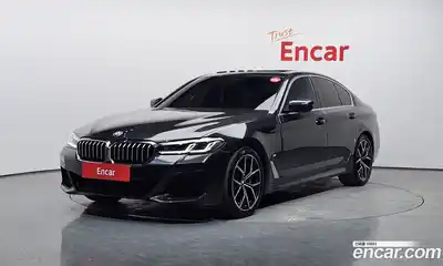 BMW 5-Series, 2022