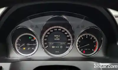 Mercedes-Benz C-Class 2009 2.5 гидро в Москве № 1545647, миниатюра 8