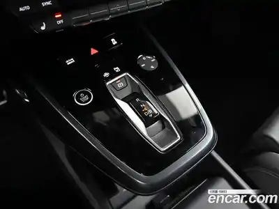 Audi Q4 e-tron 2024 1.0 гидро в Москве № 1546583, миниатюра 9