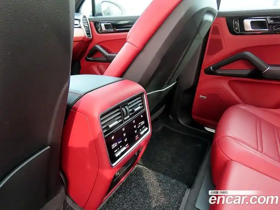 Porsche Cayenne 2021 3.0 гидро в Москве № 1547440, фото 15