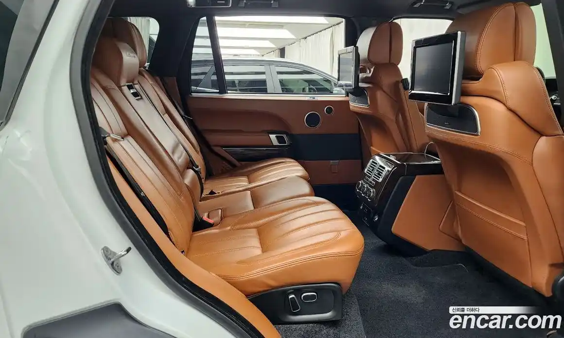 Land Rover Range-Rover 2015 4.4 гидро в Москве № 1547785, фото 12