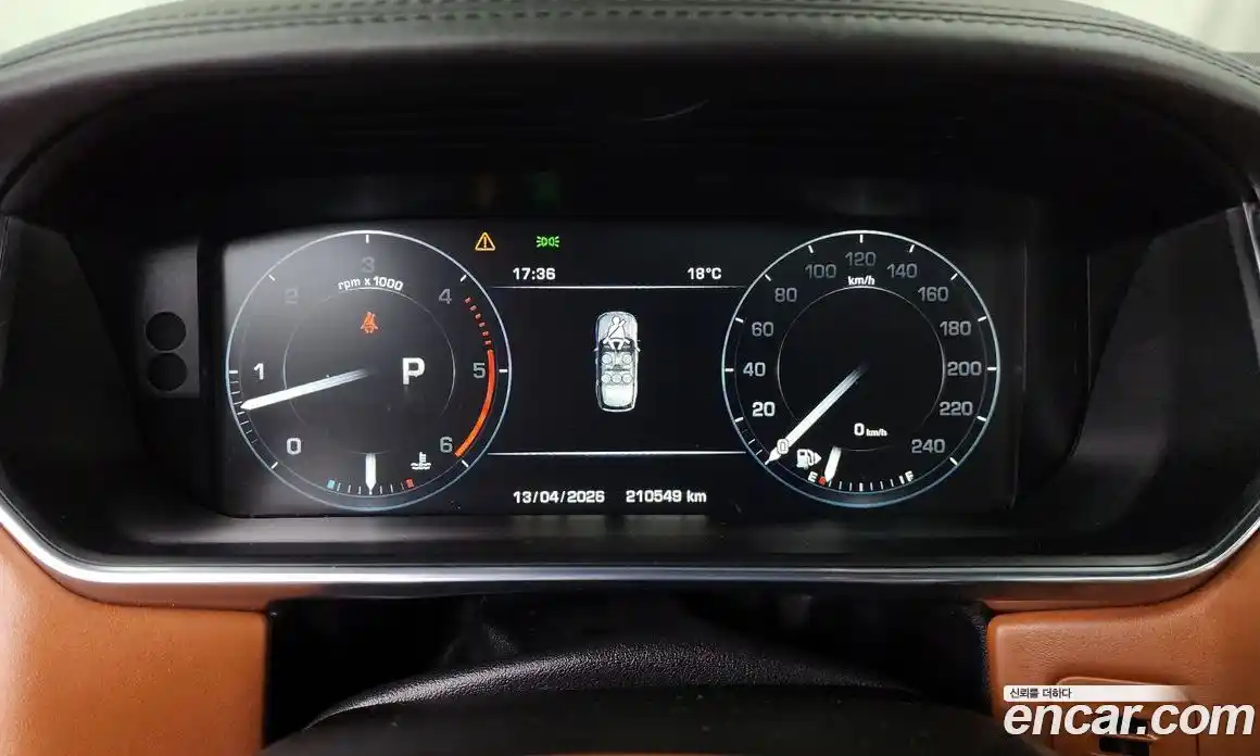 Land Rover Range-Rover 2015 4.4 гидро в Москве № 1547785, фото 8