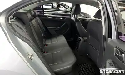 Volkswagen Jetta 2015 2.0 гидро в Москве № 1549116, миниатюра 11