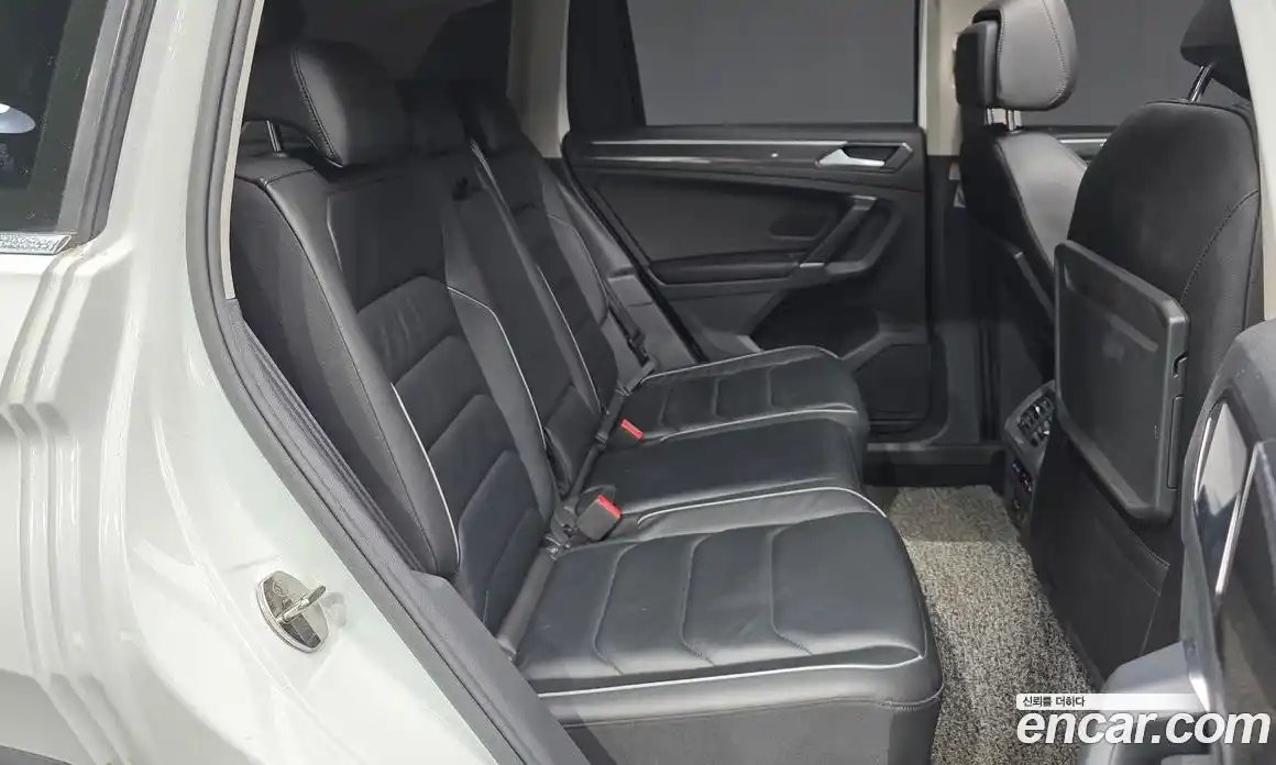 Volkswagen Tiguan 2018 2.0 гидро в Москве № 1549253, фото 12