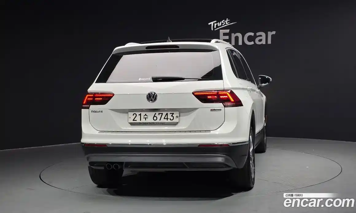 Volkswagen Tiguan 2018 2.0 гидро в Москве № 1549253, фото 4