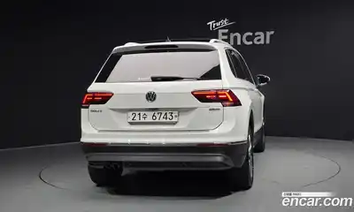 Volkswagen Tiguan 2018 2.0 гидро в Москве № 1549253, миниатюра 4