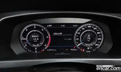 Volkswagen Tiguan 2018 2.0 гидро в Москве № 1549253, миниатюра 8