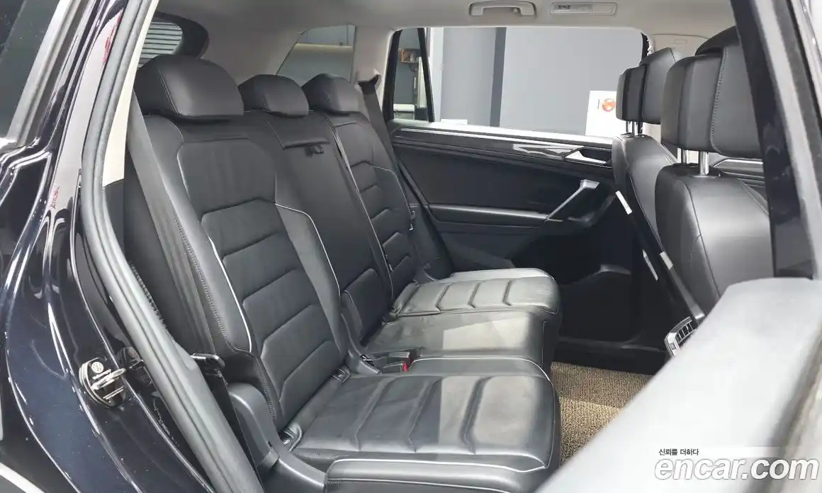 Volkswagen Tiguan 2018 2.0 гидро в Москве № 1549290, фото 12