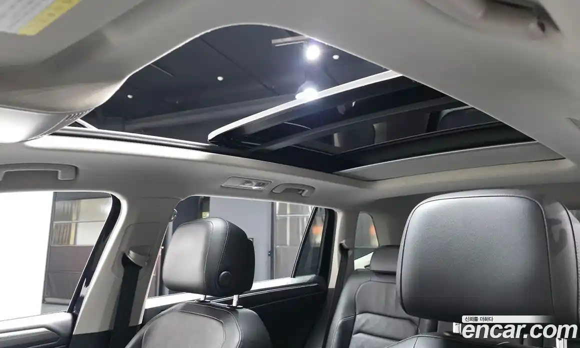 Volkswagen Tiguan 2018 2.0 гидро в Москве № 1549290, фото 17