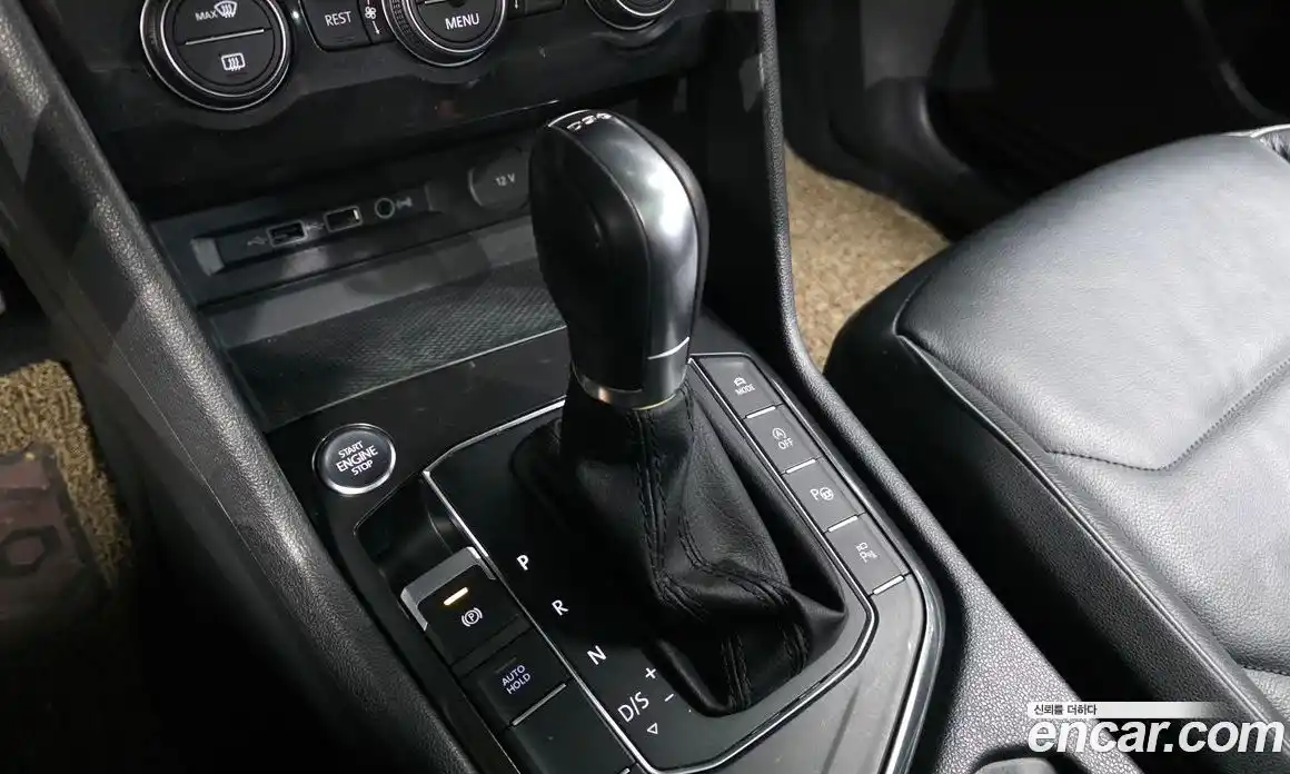 Volkswagen Tiguan 2018 2.0 гидро в Москве № 1549290, фото 9