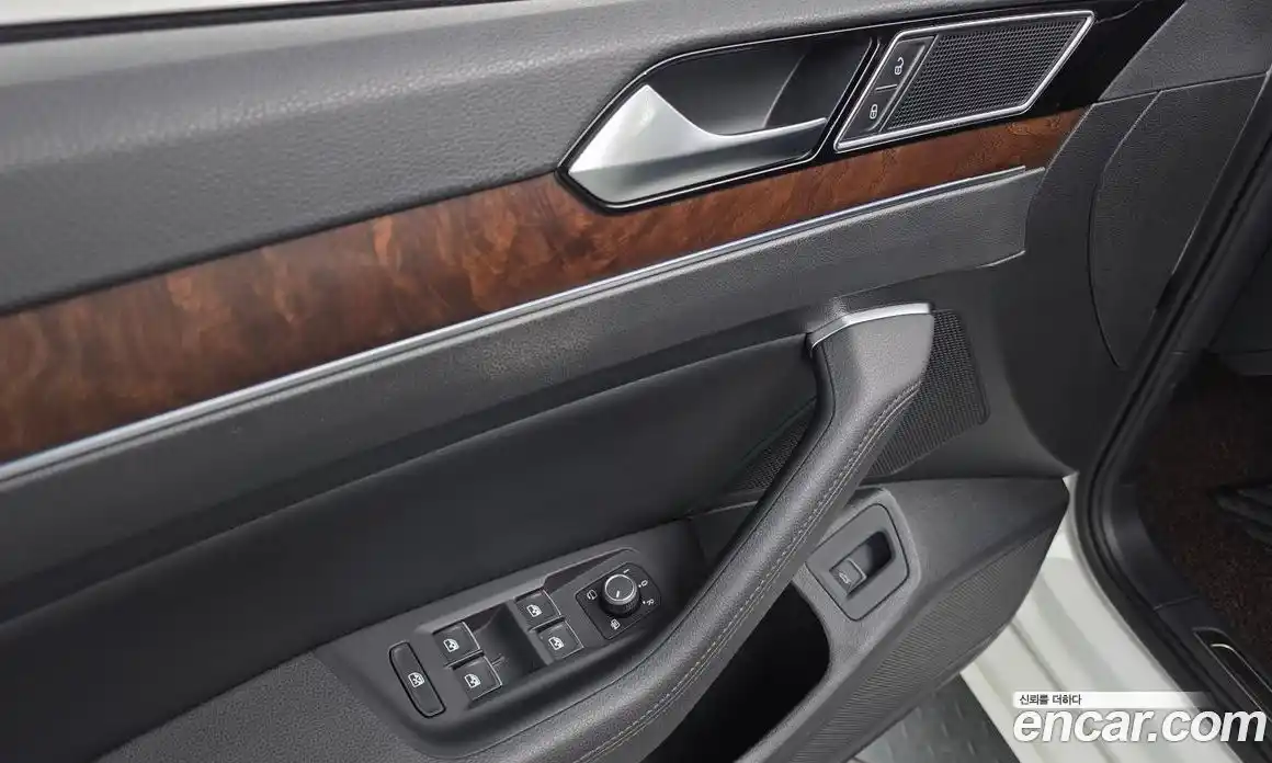 Volkswagen Passat 2018 2.0 гидро в Москве № 1549322, фото 14