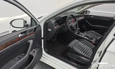 Volkswagen Passat 2018 2.0 гидро в Москве № 1549322, миниатюра 10