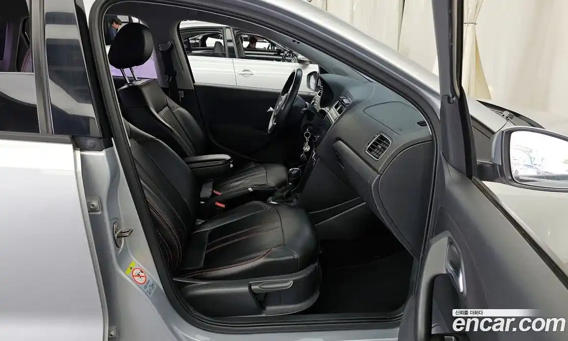 Volkswagen Polo 2014 1.6 гидро в Москве № 1549358, фото 11