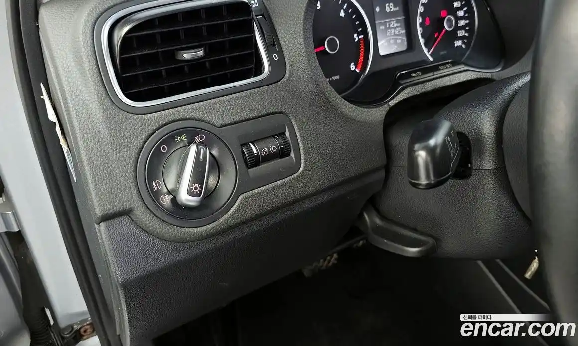 Volkswagen Polo 2014 1.6 гидро в Москве № 1549358, фото 16