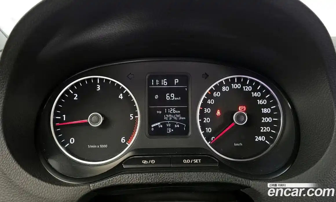 Volkswagen Polo 2014 1.6 гидро в Москве № 1549358, фото 8