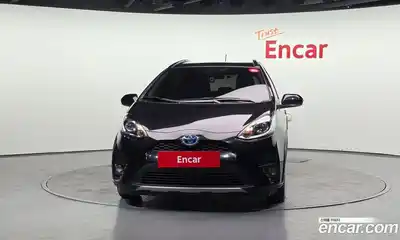 Toyota Prius 2020 1.5 гидро в Москве № 1550059, миниатюра 3