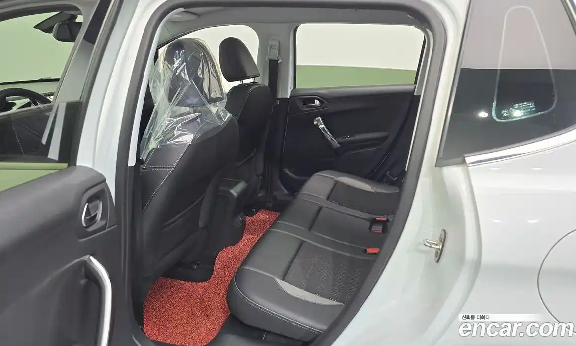 Peugeot 2008 2016 1.6 гидро в Москве № 1551130, фото 11