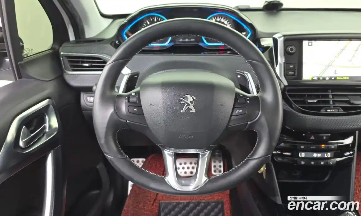 Peugeot 2008 2016 1.6 гидро в Москве № 1551130, фото 13