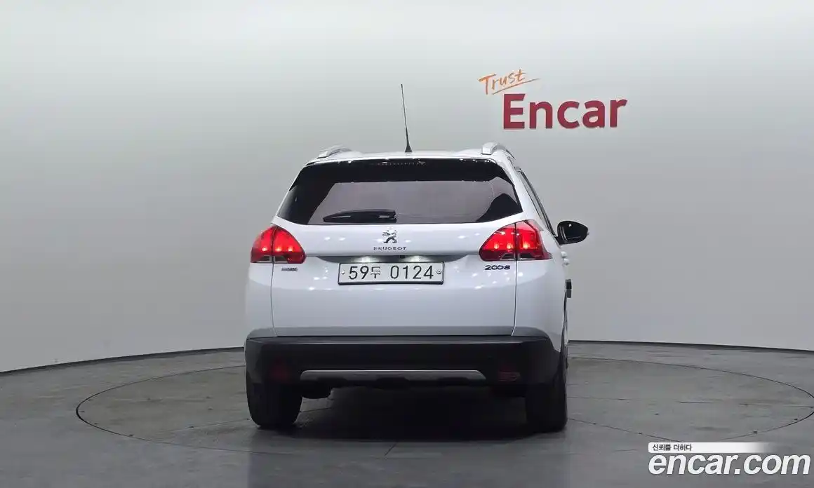 Peugeot 2008 2016 1.6 гидро в Москве № 1551130, фото 4