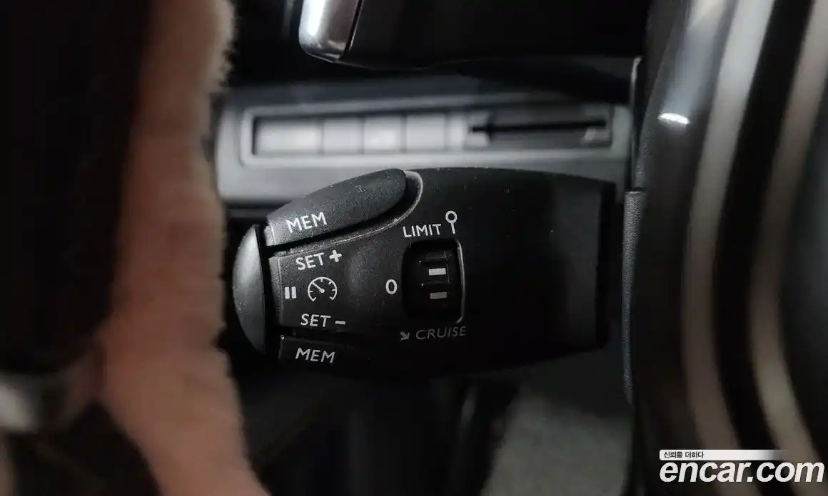 Peugeot 5008 2018 1.6 гидро в Москве № 1551181, фото 17